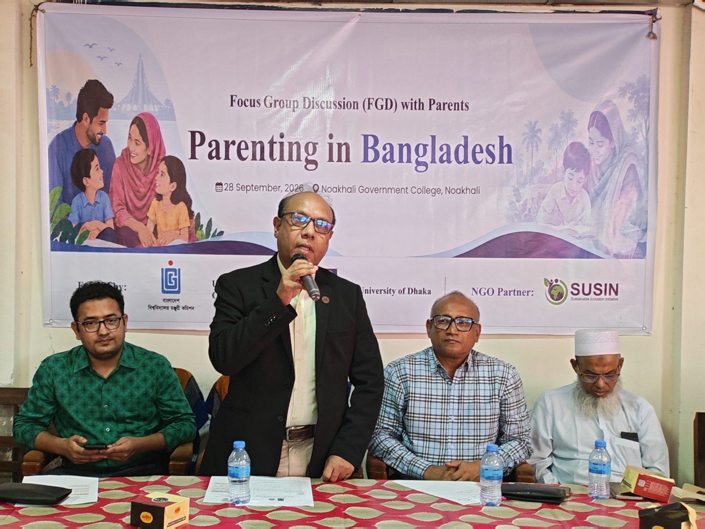 প্যারেন্টিং ইন বাংলাদেশ শীর্ষক মতবিনিময় সভায় প্রধান অতিথি ও বিশেষ বক্তা নোবিপ্রবি উপাচার্য